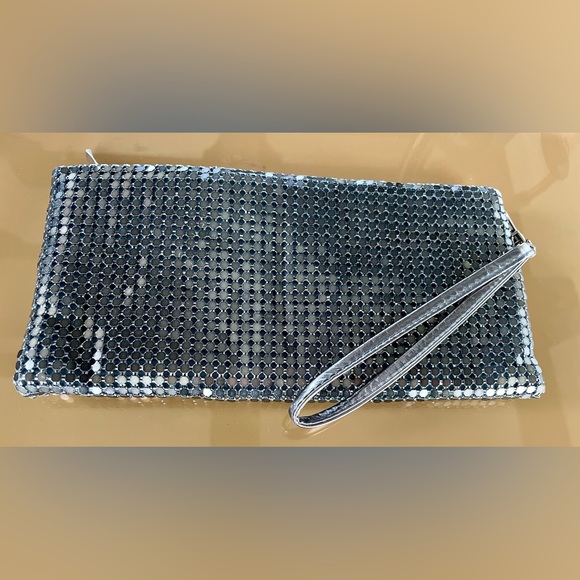 Silver metallic bag - Picture 1 of 4